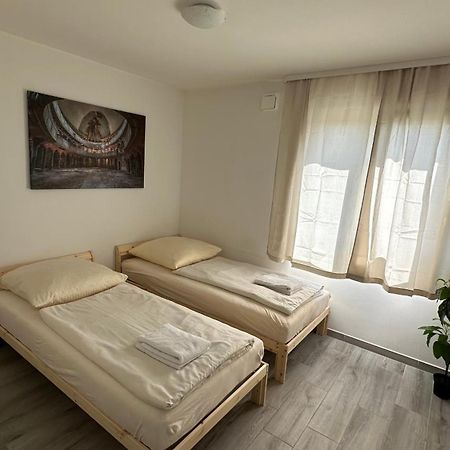Private Studio mit eigene Küche und Bad Nürnberg Exterior foto