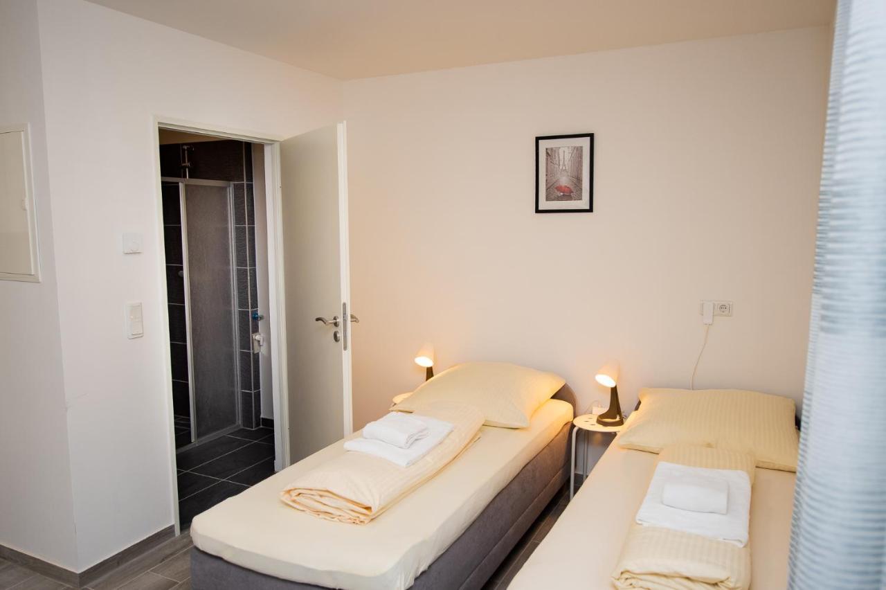 Private Studio mit eigene Küche und Bad Nürnberg Exterior foto