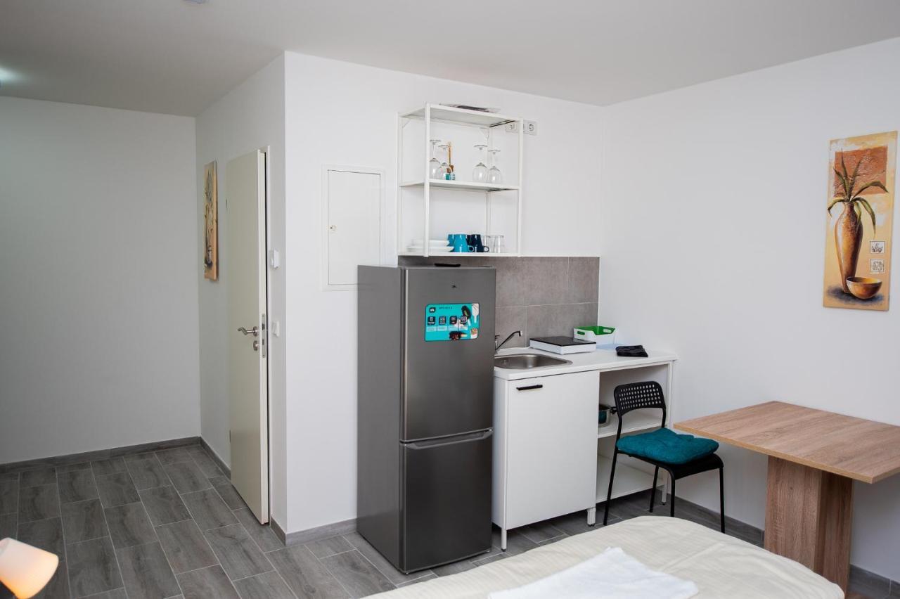 Private Studio mit eigene Küche und Bad Nürnberg Exterior foto