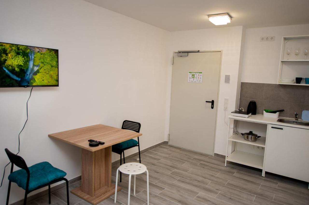 Private Studio mit eigene Küche und Bad Nürnberg Exterior foto